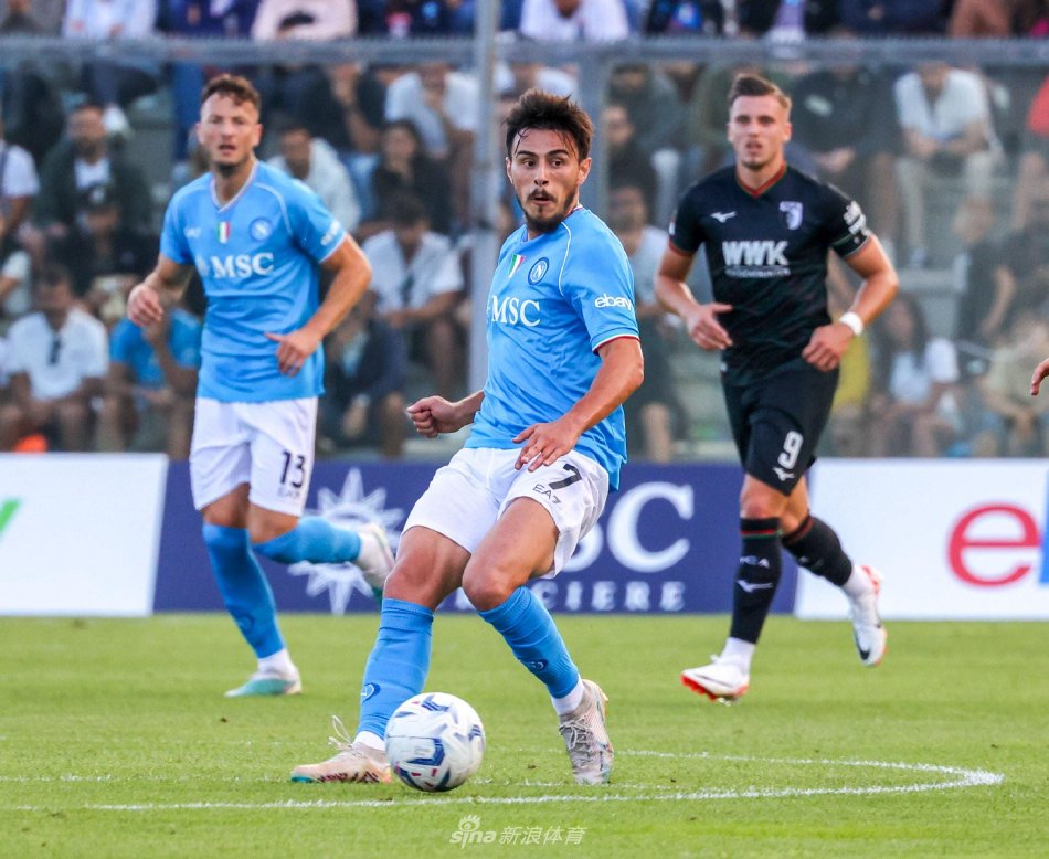 以帮助科莫 以帮助科莫