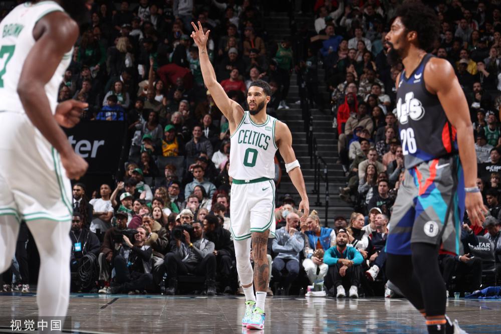 个备受瞩目 个备受瞩目